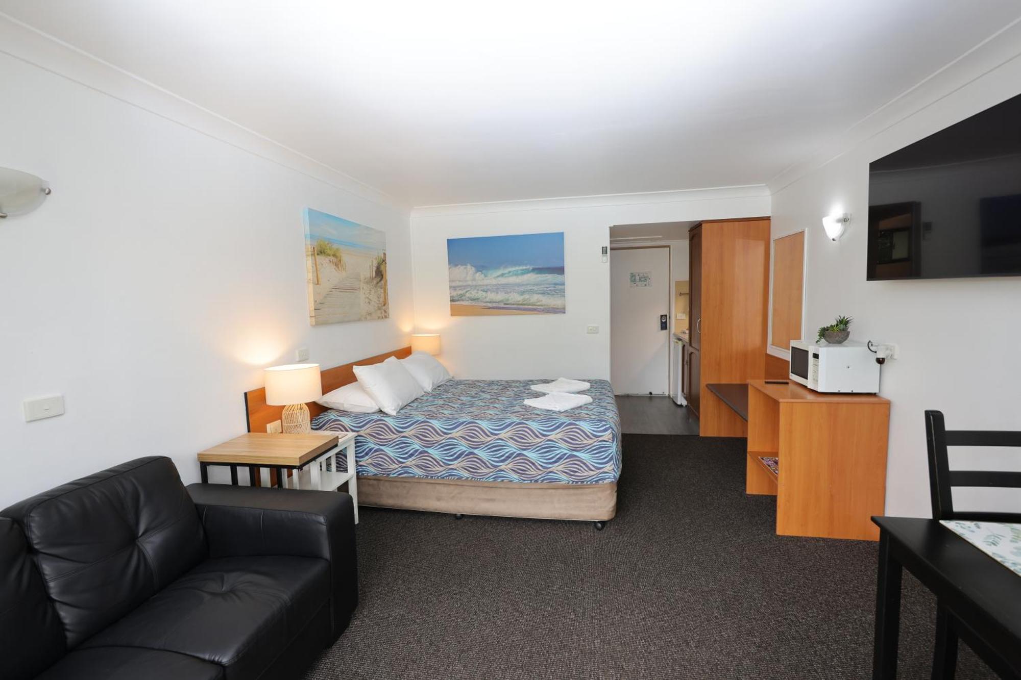 Town Beach Motor Inn Порт-Маккуори Экстерьер фото